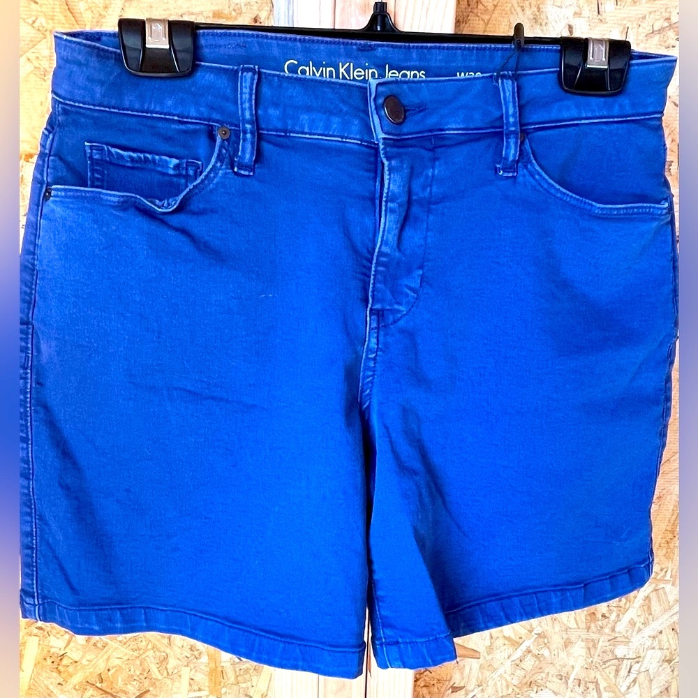 Vintage CK Shorts Sz 28 Midrise Classic 5 Pocket Blue New with Tags
